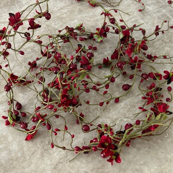 Berry 6’ Garlands Includes 3 Garlands - Picture 2 of 2